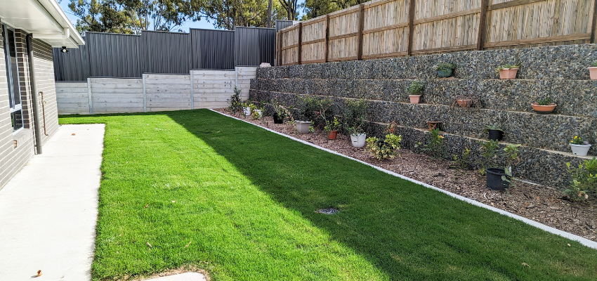 an image showing the courtyard outside the patio of the property. 