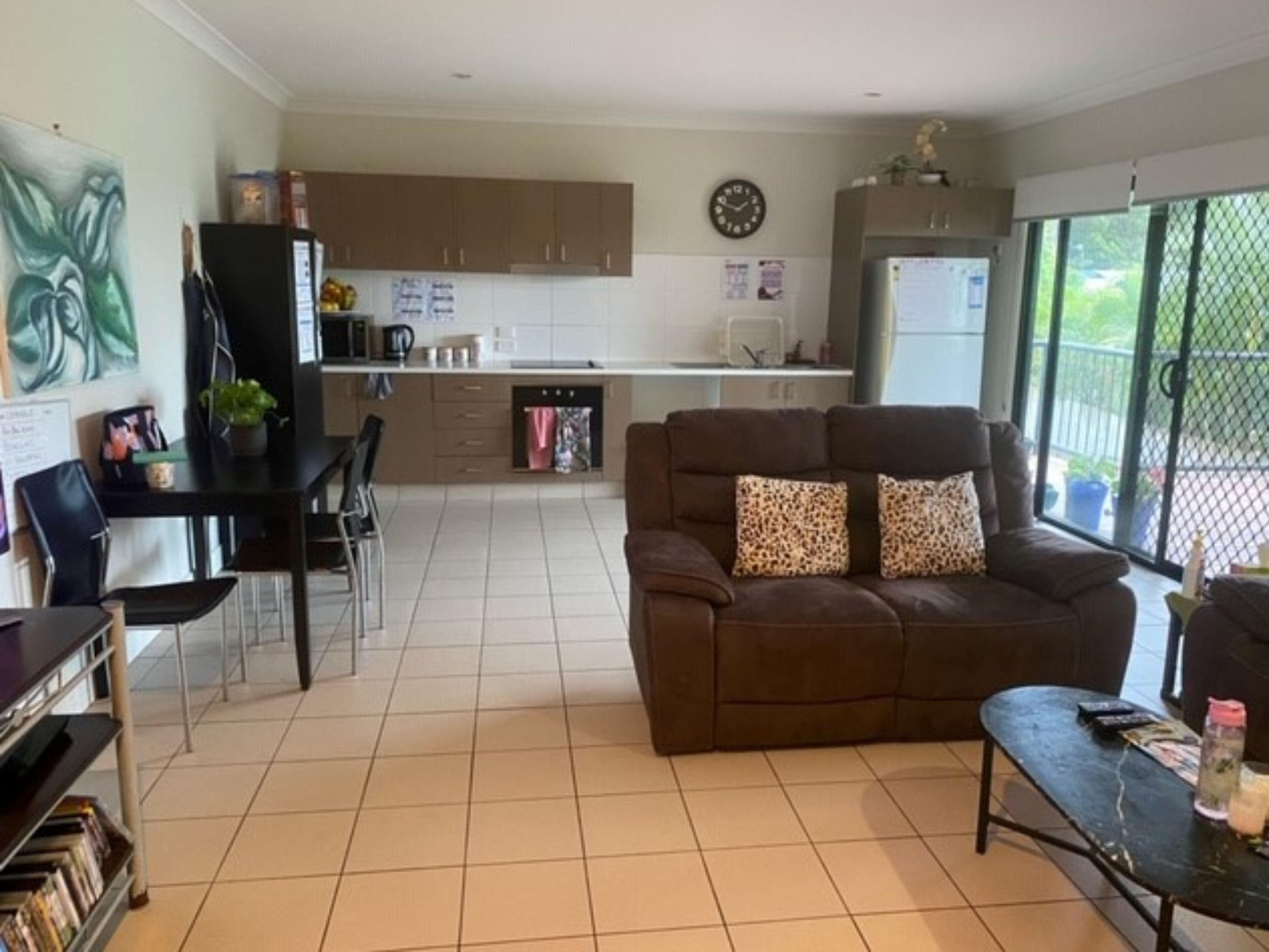 An image showing the lounge room 