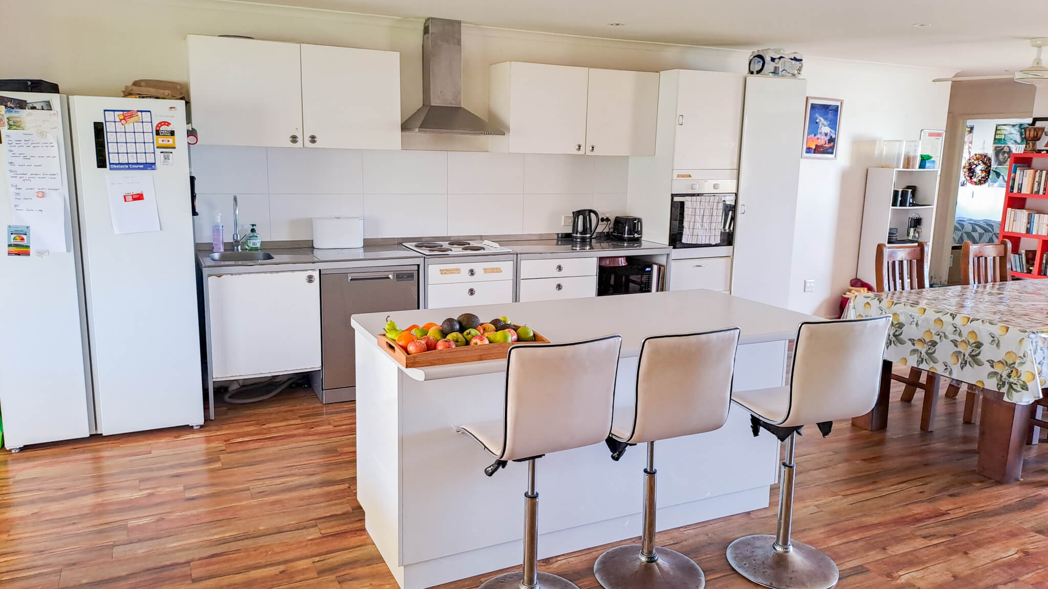 An image showing the kitchen